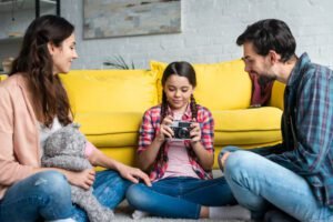 Strengthening the Parent-Teen Relationship Staying Connected During the Teenage Years